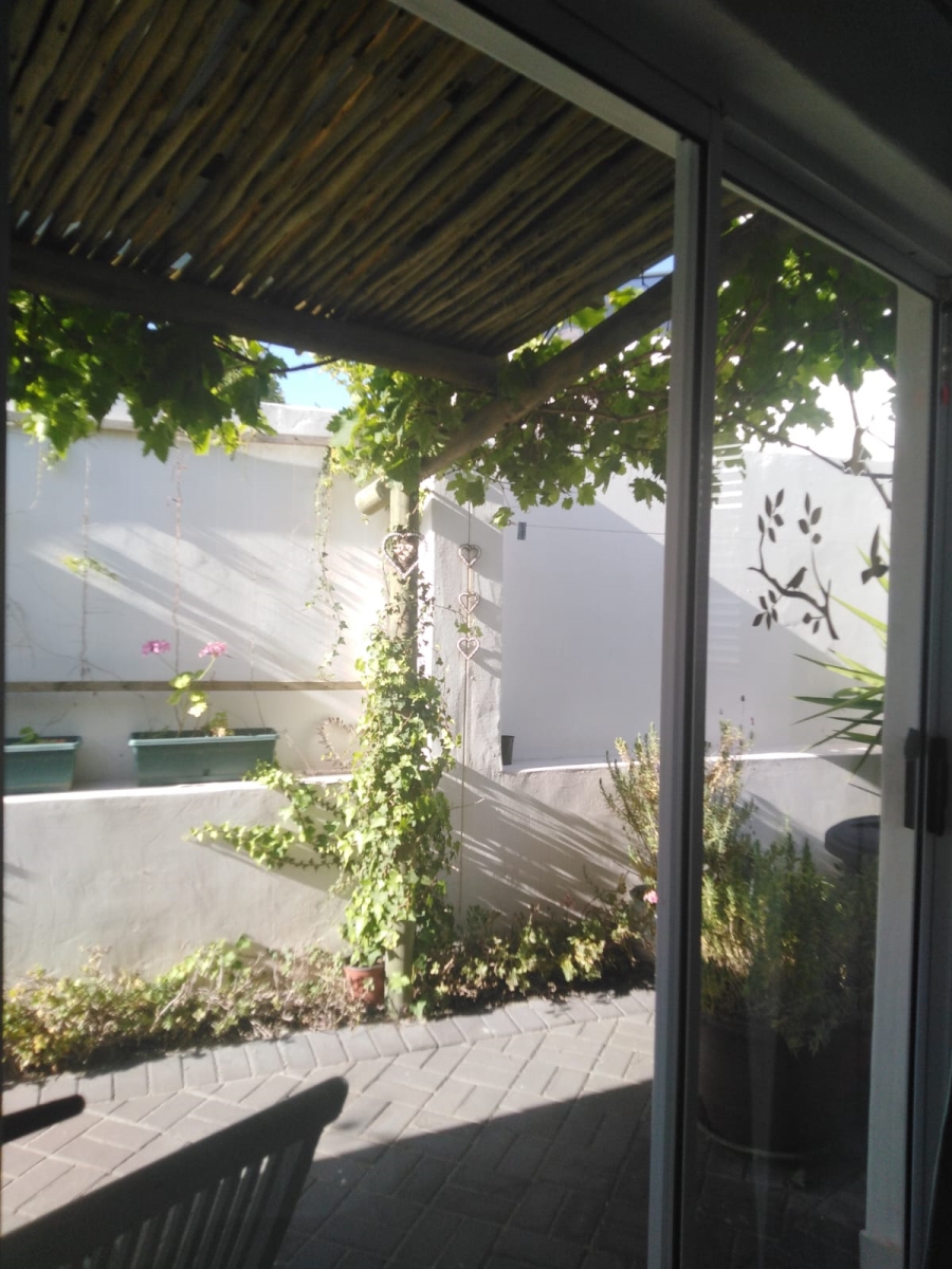 4 Bedroom Property for Sale in The Cove Western Cape